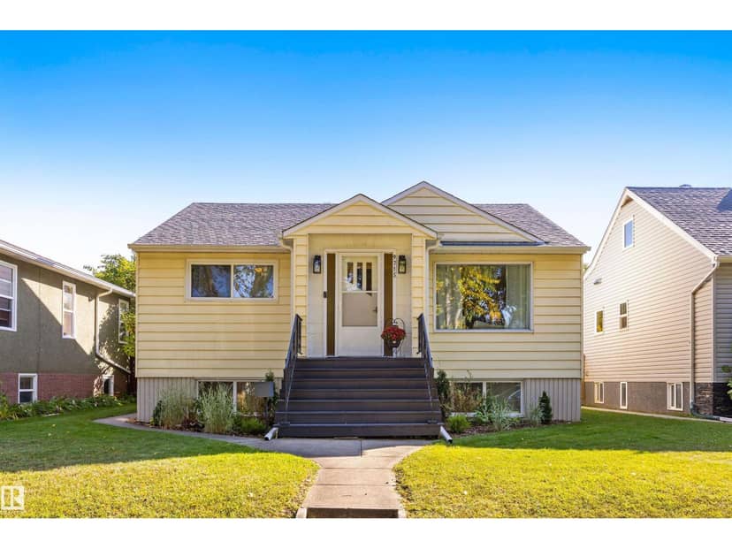 9715 71 AV NW, Edmonton