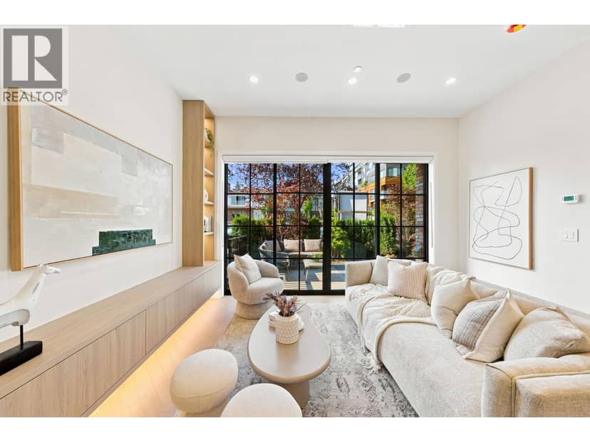 1 648 E 23RD AVENUE, Vancouver