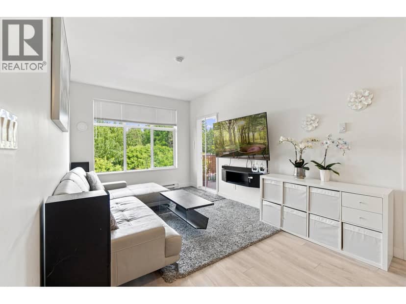 411 828 Gauthier Avenue, Coquitlam, photo 2