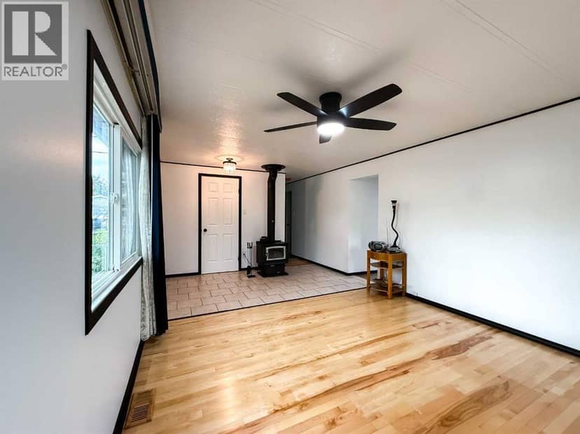 249, 133 Jarvis Street, Hinton, photo 3