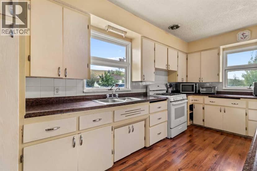 439 Aberdeen Avenue, Carbon, photo 4