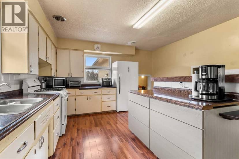 439 Aberdeen Avenue, Carbon, photo 5