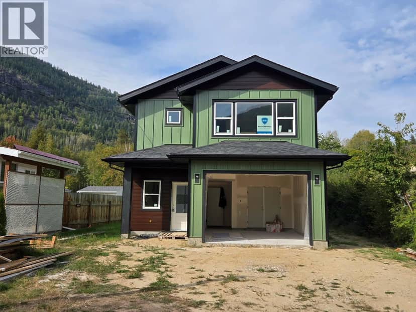 209 12th Avenue Frontage Road, Genelle