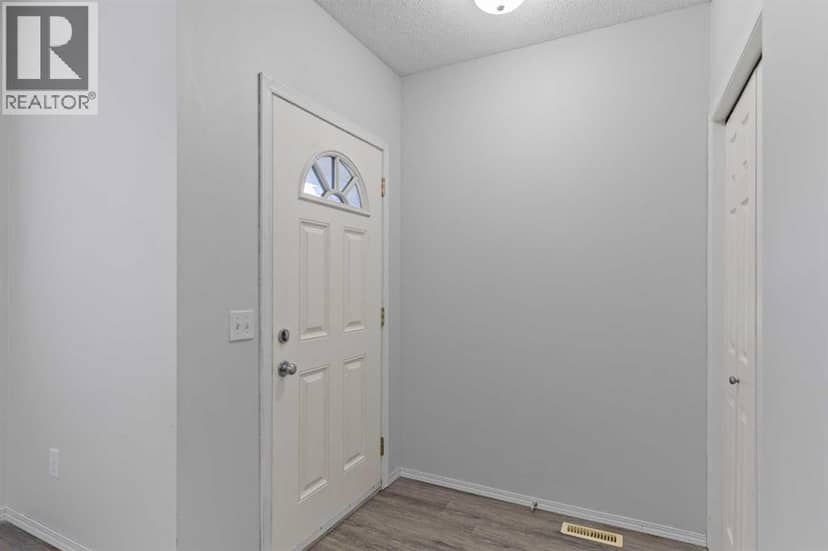 902 Prairie Sound Circle NW, High River, photo 8