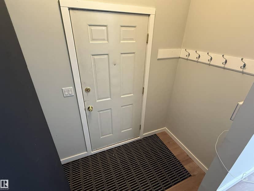 10654 Beaumaris Rd NW, Edmonton, photo 6