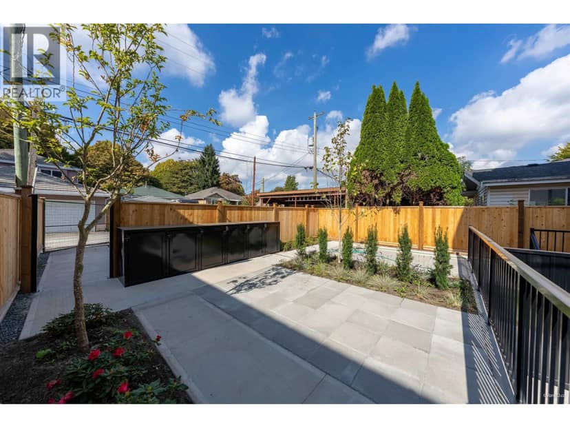 1 5385 EARLES STREET, Vancouver, photo 2