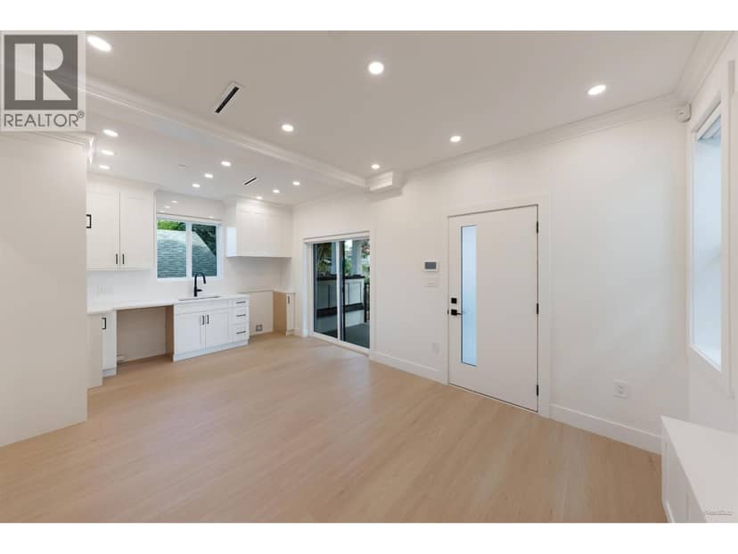 2 5385 EARLES STREET, Vancouver, photo 8