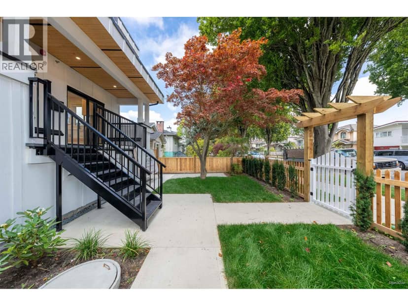 2 5385 EARLES STREET, Vancouver, photo 4