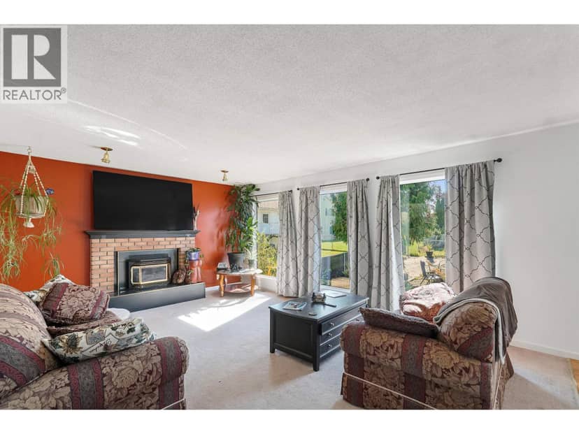 39 BANYAY STREET, Kitimat, photo 3