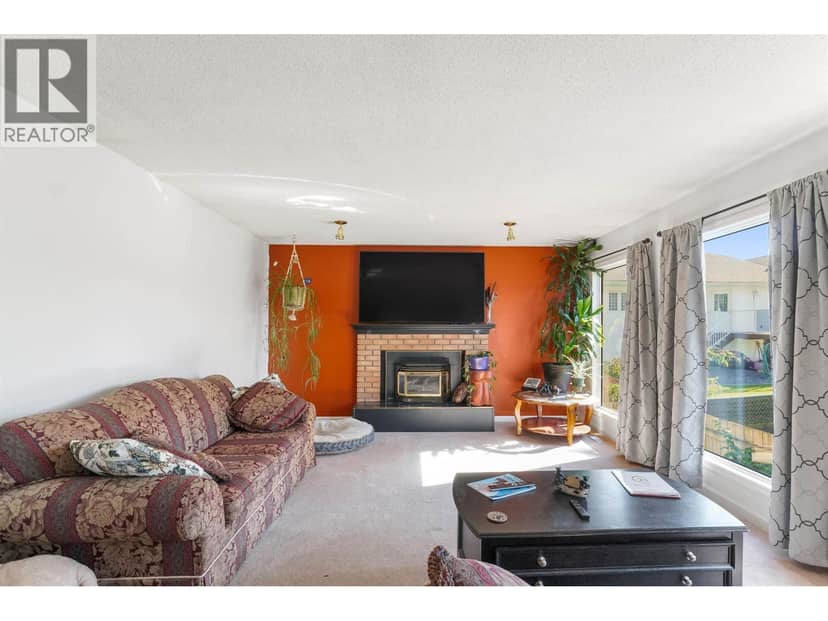 39 BANYAY STREET, Kitimat, photo 4