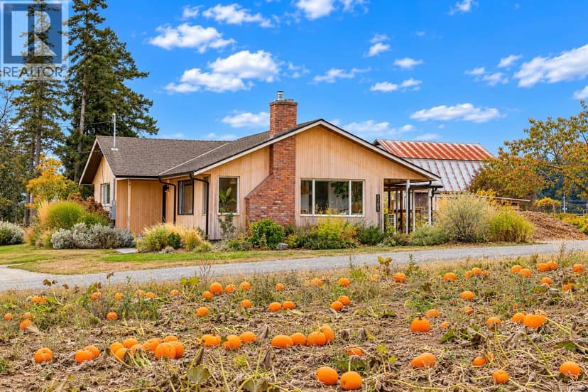 2105 Straitsview Rd, Central Saanich