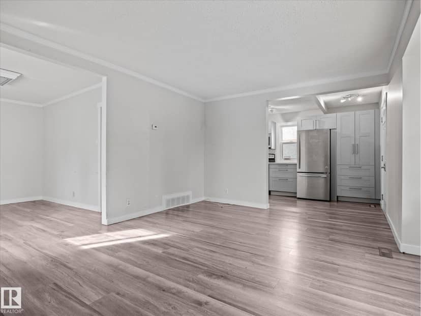 12018 126 St NW NW, Edmonton, photo 7