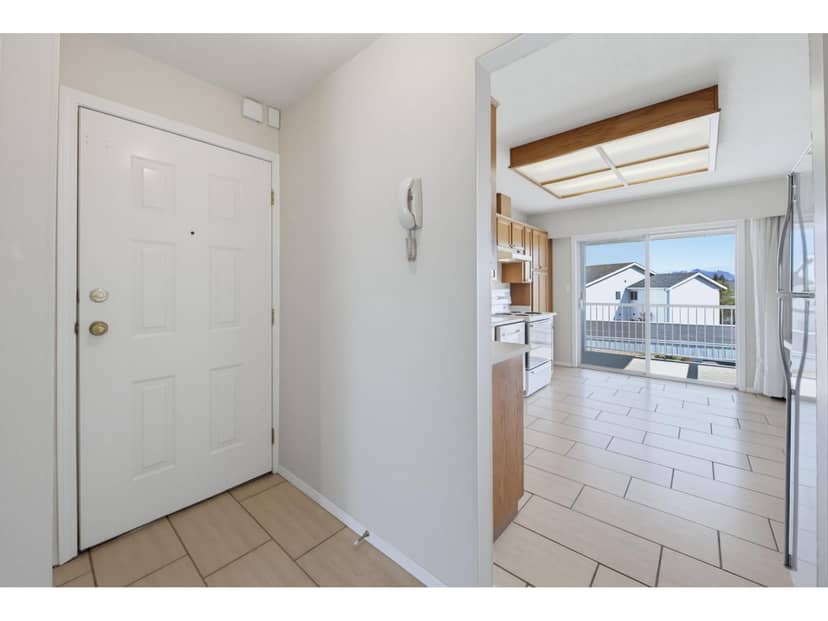 86 32691 GARIBALDI DRIVE, Abbotsford, photo 3