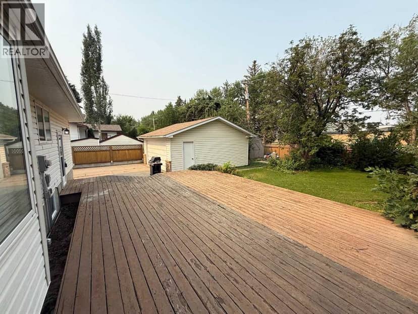 443 3 Street E, Brooks, photo 5