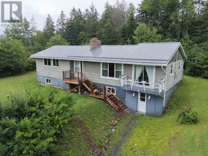 4328 East River East Side Road, Plymouth, photo 3