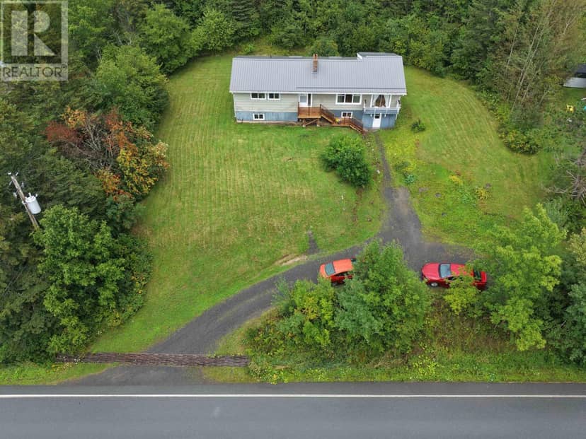 4328 East River East Side Road, Plymouth, photo 4