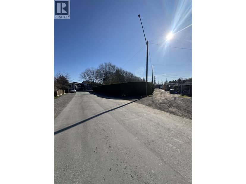 2600 WELLINGTON CRESCENT, Richmond, photo 2
