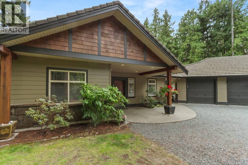 1090 Coldwater Rd, Parksville