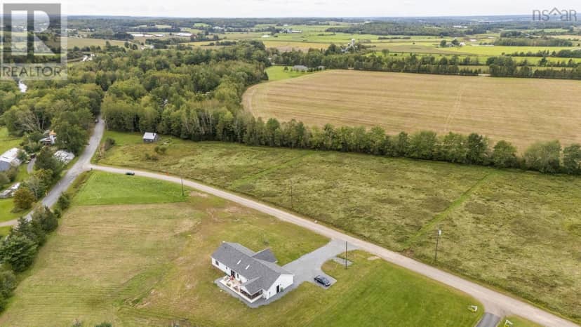 103 Festival Lane, MacKay Siding, photo 8