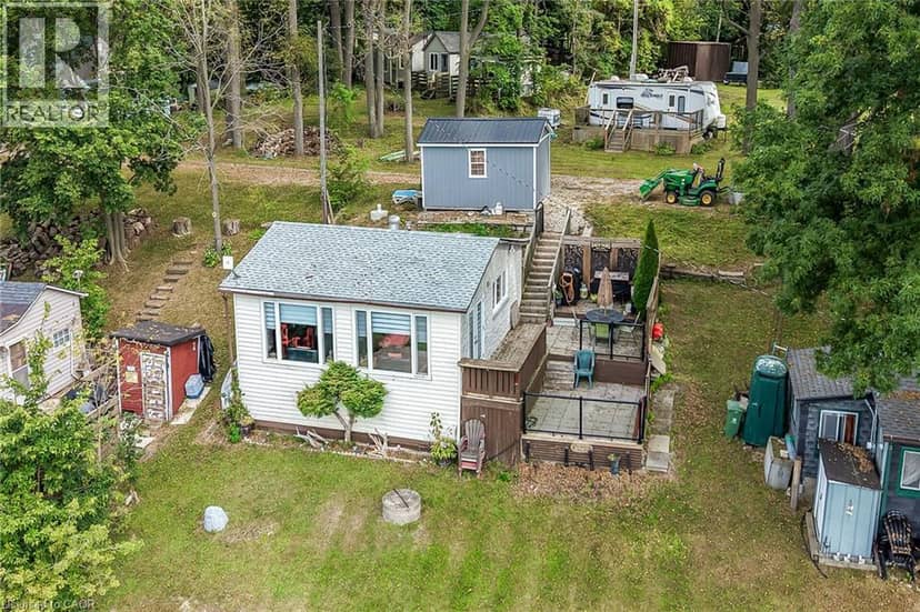7 RIVERFRONT Lane, Cayuga, photo 2