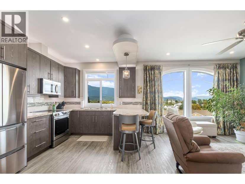 1070 1 Street SE Unit# 27, Salmon Arm