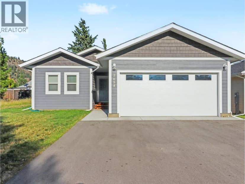 7654 18TH Street, Grand Forks