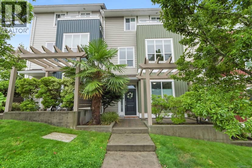 3 6115 Glacier Way, Nanaimo
