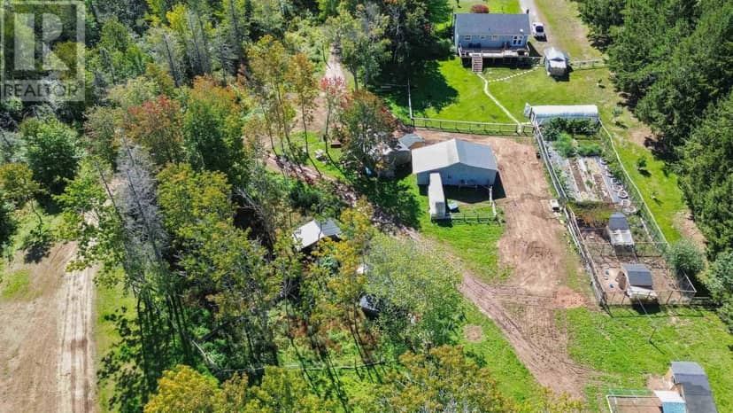 1106 Tetzlaff Road, Canaan, photo 2