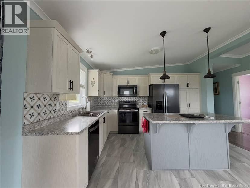 557 Chaleur Street, Charlo, photo 5