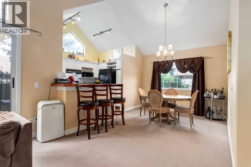 702, 1997 Sirocco Drive SW, Calgary, photo 4
