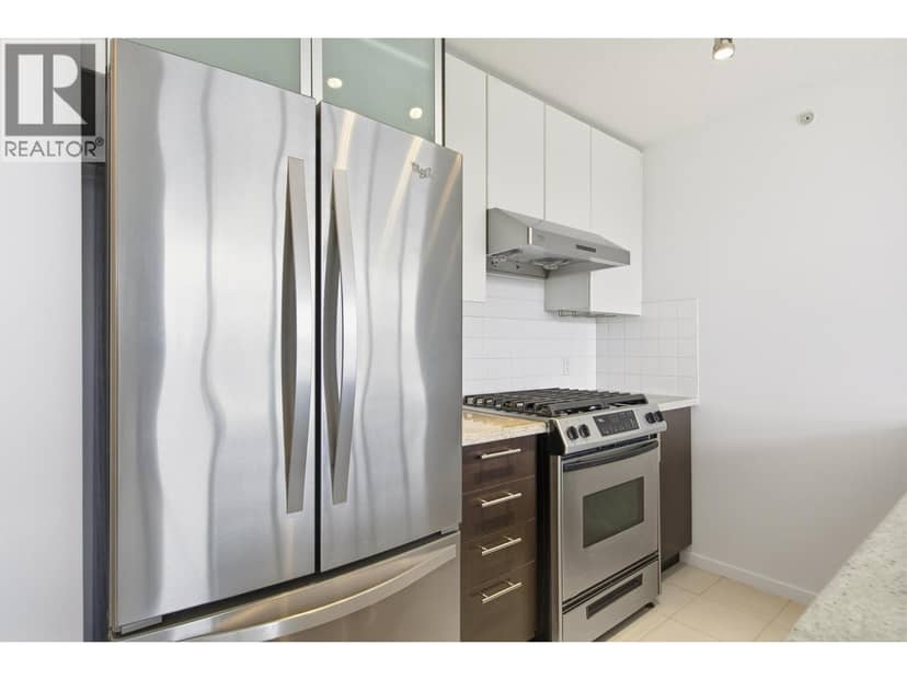 1006 2289 YUKON CRESCENT, Burnaby, photo 5
