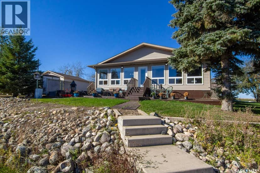 3830 First Point Beach Drive, Wakaw Lake, photo 2