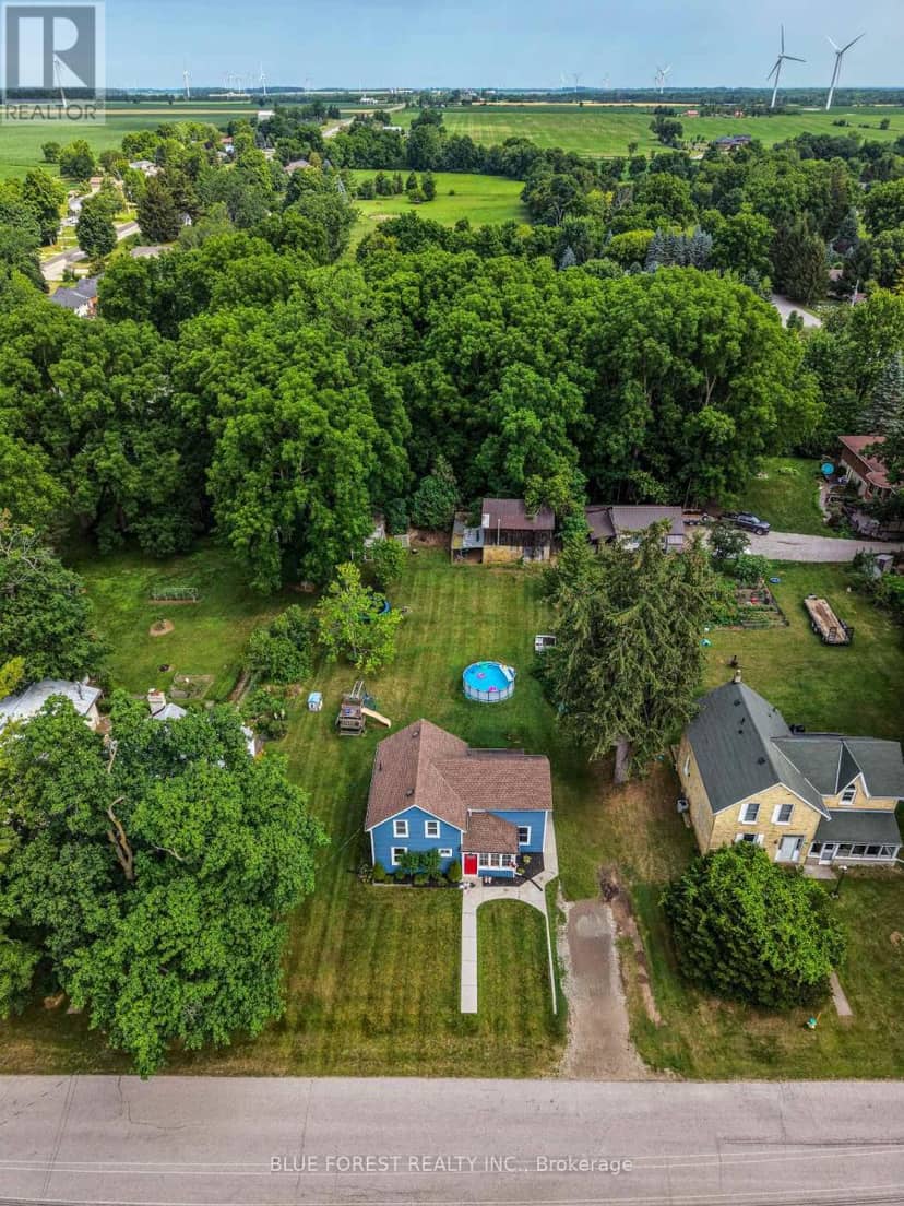 9 Union Street E, Lambton Shores, photo 2