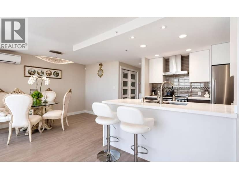 455 BEACH CRESCENT, Vancouver, photo 4