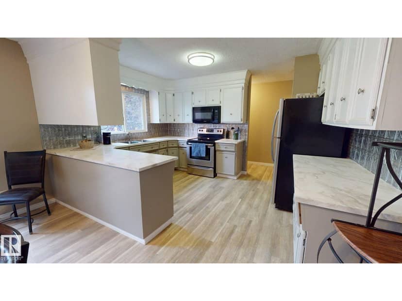 9813 152 ST NW, Edmonton, photo 7