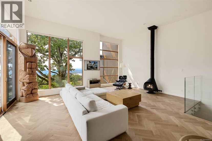 802 Rainbow Ridge Lane, Saanich
