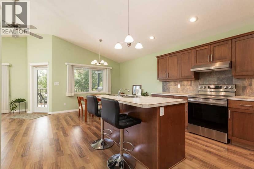 334 Mt Sunburst Way W, Lethbridge, photo 3