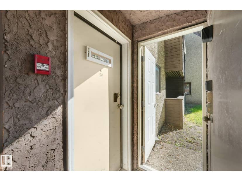 #101 7915 112 AV NW, Edmonton, photo 3