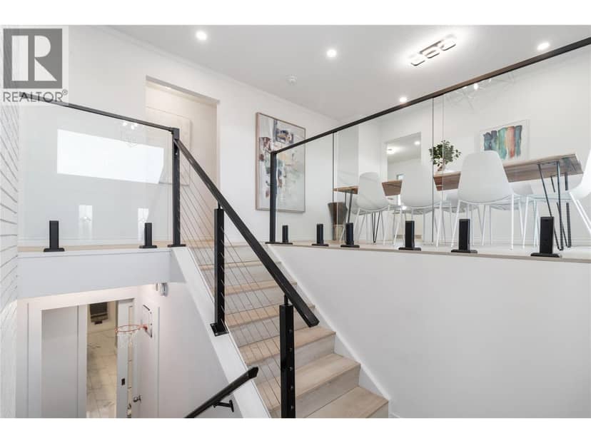 2618 Thacker Drive, West Kelowna