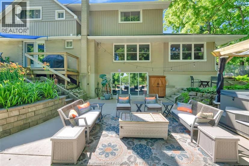 472 Sydenham Street, Dresden, photo 3