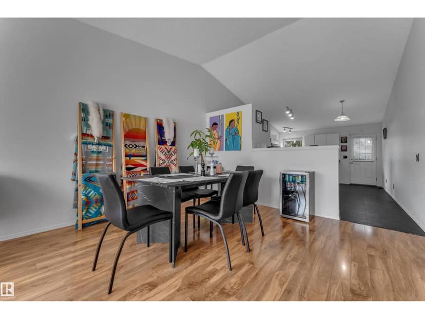 1233 Ormsby Ln NW, Edmonton, photo 8