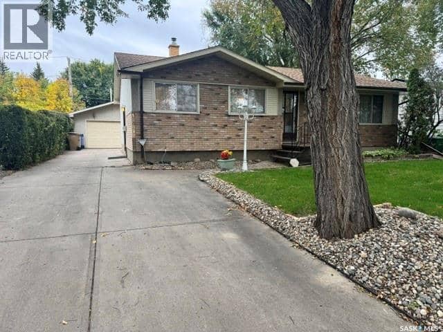147 Woodward AVENUE, Regina, photo 2