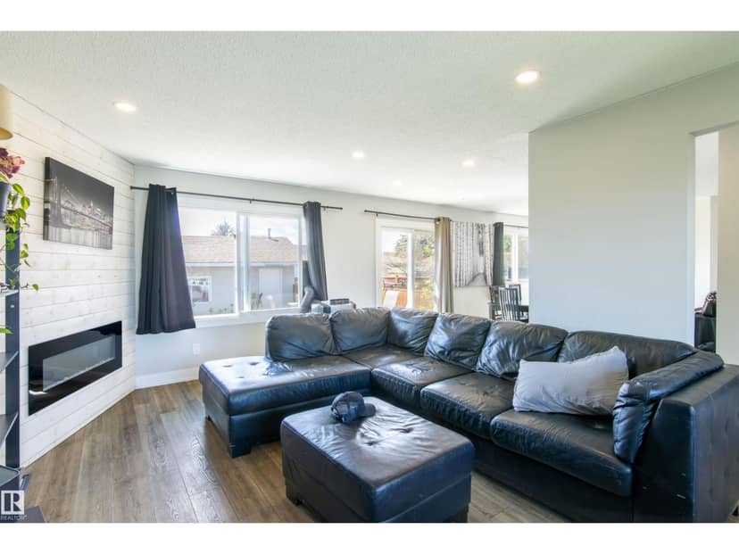 7115 39A AV NW, Edmonton, photo 6