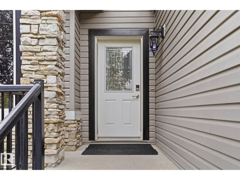 1209 Cunningham Dr SW SW, Edmonton, photo 2