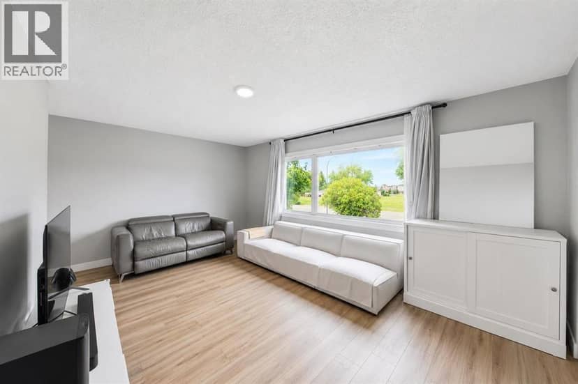 516 Terrace Park, Red Deer