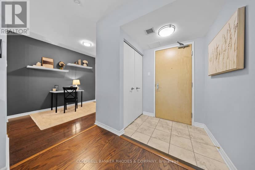 201 - 200 Lett Street, Ottawa, photo 2