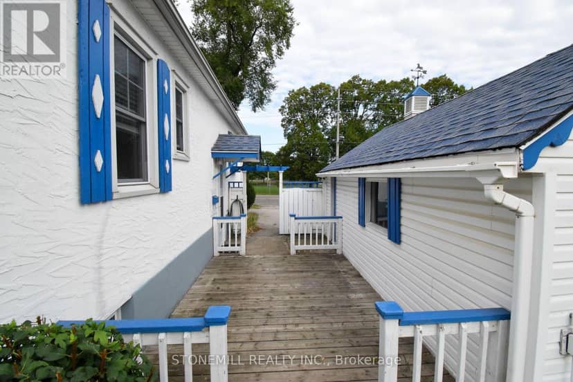 272 Carlton Street, St. Catharines, photo 3