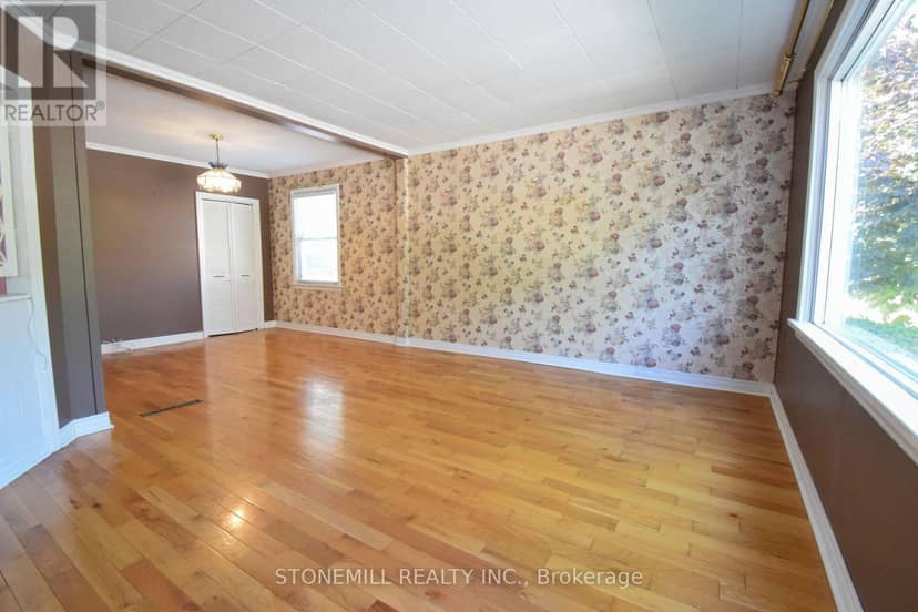 272 Carlton Street, St. Catharines, photo 7