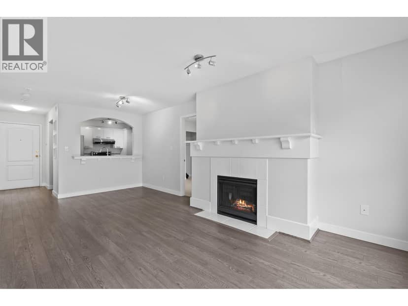 304 5500 LYNAS LANE, Richmond, photo 4