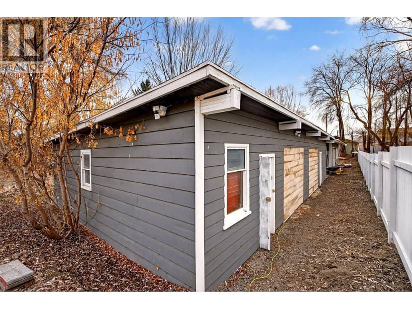 2135 Merritt Avenue, Merritt, photo 6